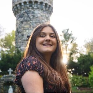 Meet your Posher, Caroline